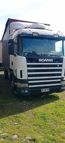 CAMIÓN SCANIA CORTINAS.