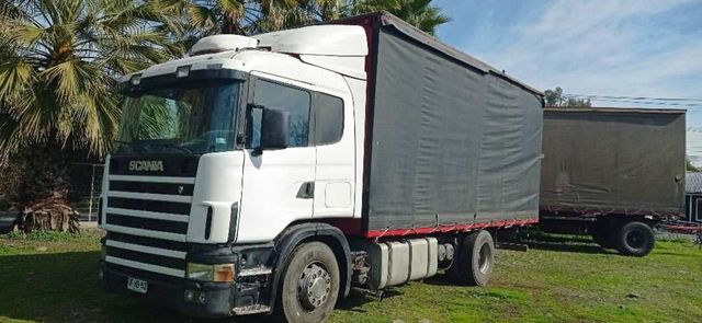 CAMIÓN SCANIA CORTINAS.
