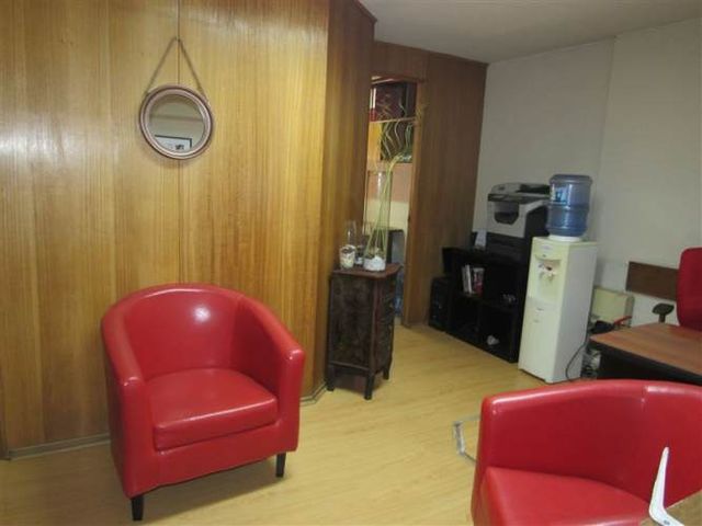 OFICINA Esquina Morande