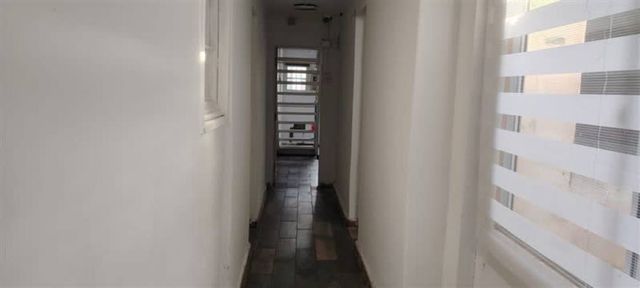 LOCAL COMERCIAL Al lado de puerta de ingreso al Estadio La Portada.