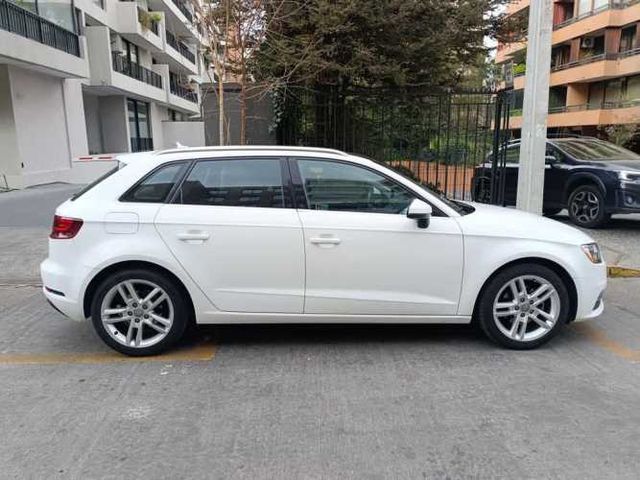 AUDI A3 2017