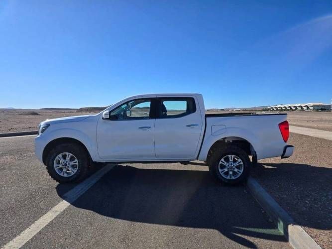 NISSAN NAVARA 2023