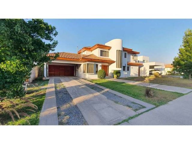 Venta casa aislada 4D 3B condominio Rinconada de Los Andes