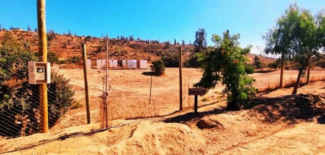 PARCELA PLANA CON LUZ Y AGUA EN CONDOMINIO