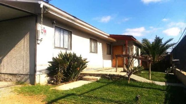 CASA UN PISO INDIVIDUAL CON AMPLIO TERRENO