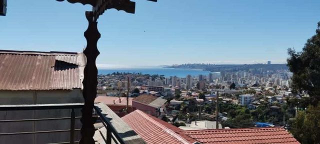 CASA AMPLIO TERRENO EN AGUA SANTA VIÑA DEL MAR