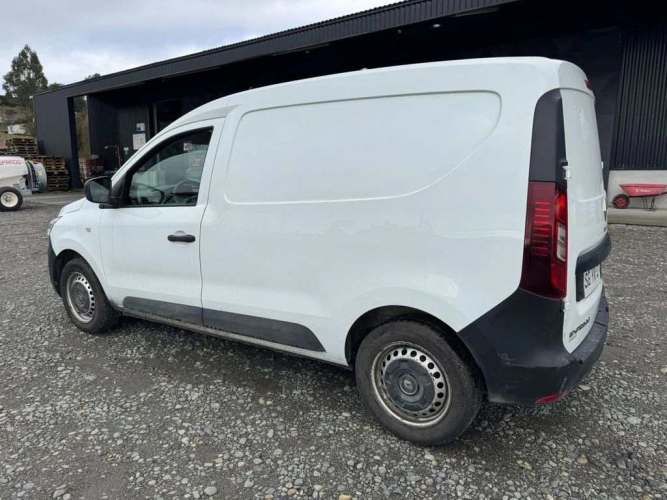 RENAULT EXPRESS 2022