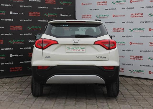 MAHINDRA XUV 300 LUXURY 1.2 MT