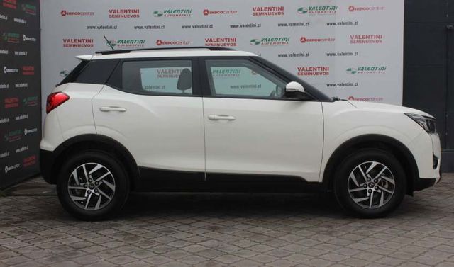 MAHINDRA XUV 300 LUXURY 1.2 MT