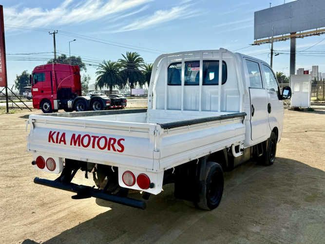 2012 Camioneta Kia Frontier 2.5 Doble cabina con pickup