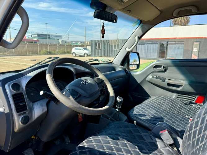 2012 Camioneta Kia Frontier 2.5 Doble cabina con pickup