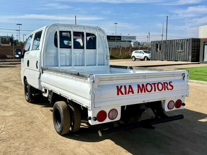 2012 Camioneta Kia Frontier 2.5 Doble cabina con pickup