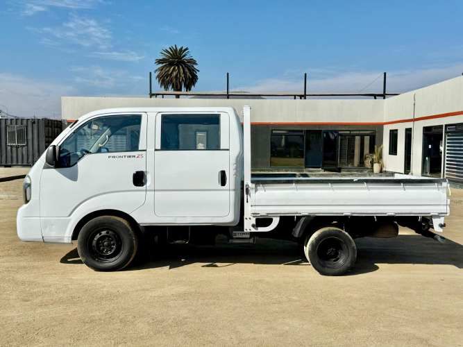 2012 Camioneta Kia Frontier 2.5 Doble cabina con pickup