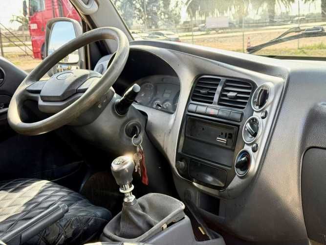 2012 Camioneta Kia Frontier 2.5 Doble cabina con pickup