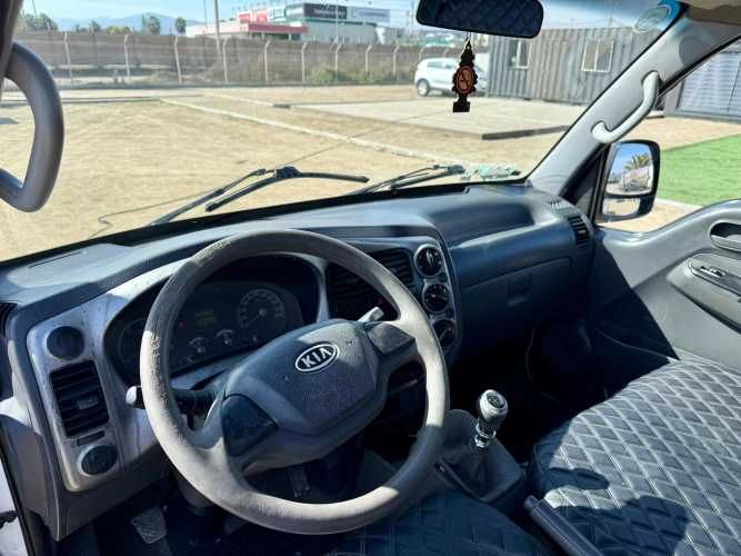 2012 Camioneta Kia Frontier 2.5 Doble cabina con pickup