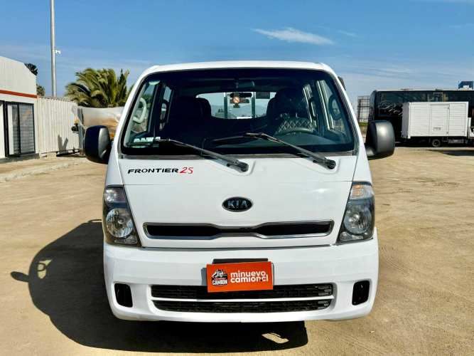 2012 Camioneta Kia Frontier 2.5 Doble cabina con pickup