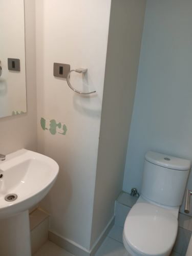 Arriendo Oficina 2 privados, 1 B, 1 Estac. M. P de Valdivia /G. Comunes  Incluidos