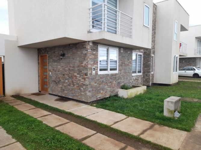 VENTA CASA PRÁCTICAMENTE NUEVA 3D 3B