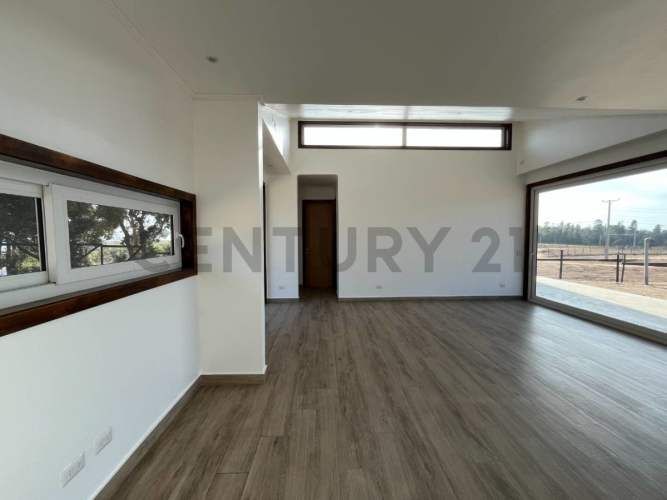 Venta luminosa casa en plena naturaleza Santa Adela