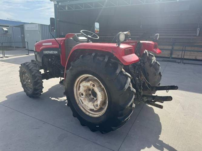 TRACTOR Marca LOVOL Modelo EUROPARD Año 2015
