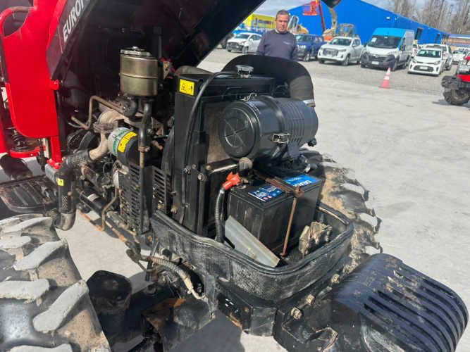 TRACTOR Marca LOVOL Modelo EUROPARD Año 2015