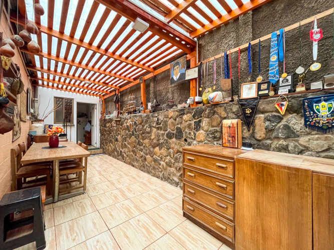 Casa en Venta a Pasos de Avenida Juan Cisternas, La Serena.