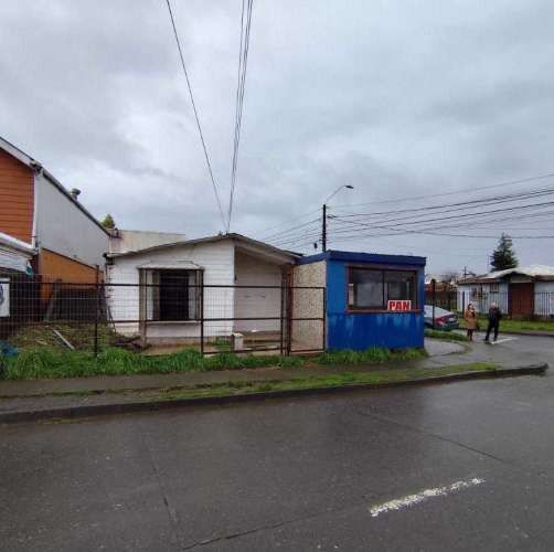 VENTA CASA CON LOCAL COMERCIAL FDO EL CARMEN (111703)