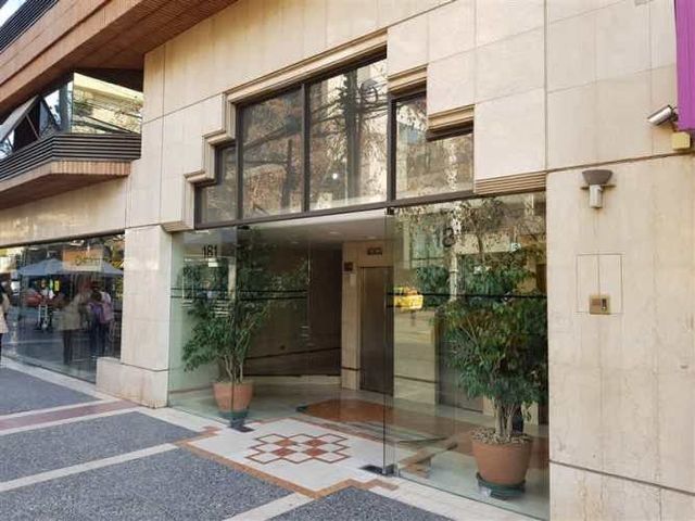 OFICINA Oficina sin deuda en Providencia.