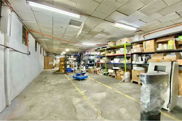 Gran ubicación, industria, bodega, taller.