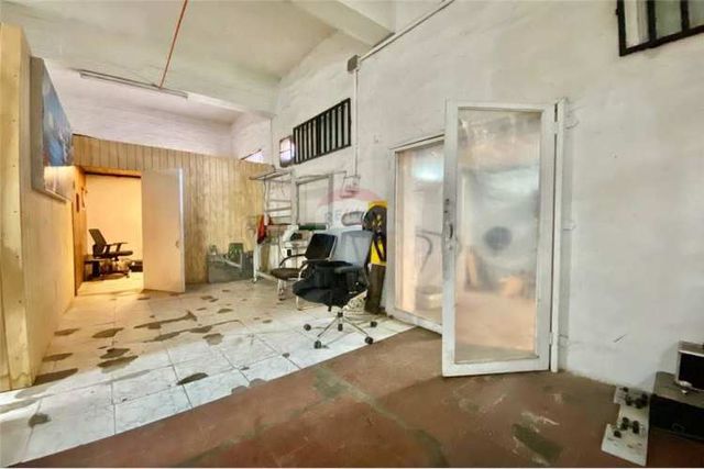 Gran ubicación, industria, bodega, taller.