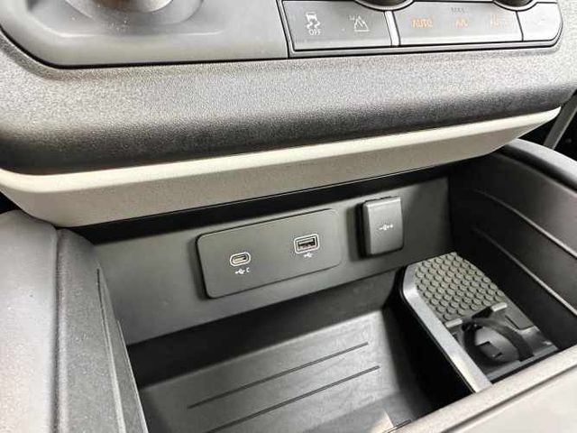 LAND ROVER DEFENDER 110 X-DYNAMIC S P