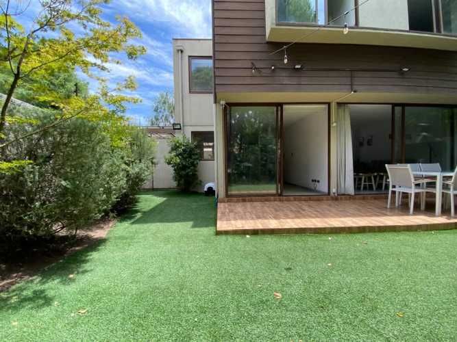 CASA Linda casa en seguro y familiar condominio Chicureo