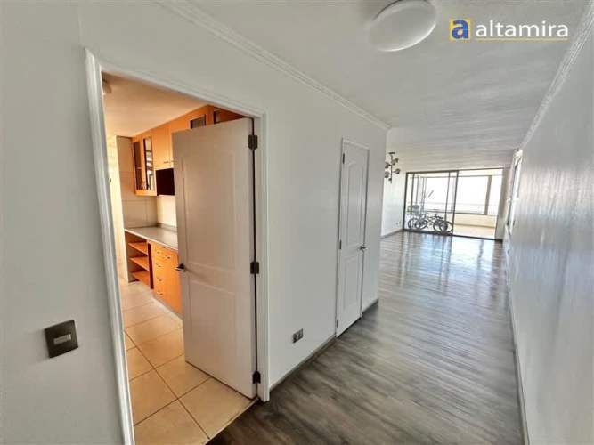 DEPARTAMENTO Condominio Las Antillas - Ed. Dominica piso 17 (lateral)