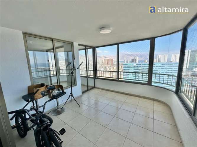 DEPARTAMENTO Condominio Las Antillas - Ed. Dominica piso 17 (lateral)