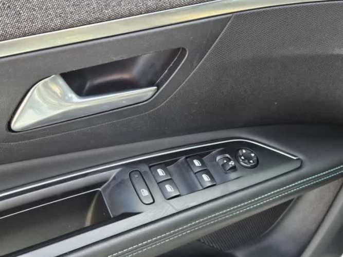 Peugeot 3008 Allure Pack Bluehdi 130 At 1.5 2023