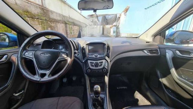 CHERY ARRIZO 5 FULL EQUIPO