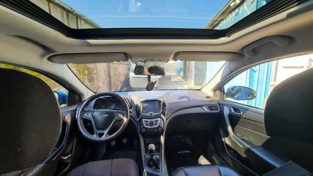 CHERY ARRIZO 5 FULL EQUIPO