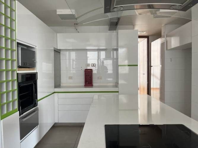 CASA EN VENTA | ESPECTACULAR VISTA | LOMAS DE LA D