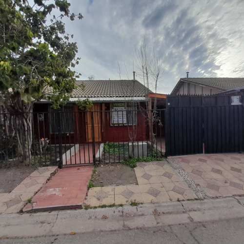 CASA BIEN CONSERVADA Y EXCELENTE CONECTIVIDAD EN PUENTE ALTO