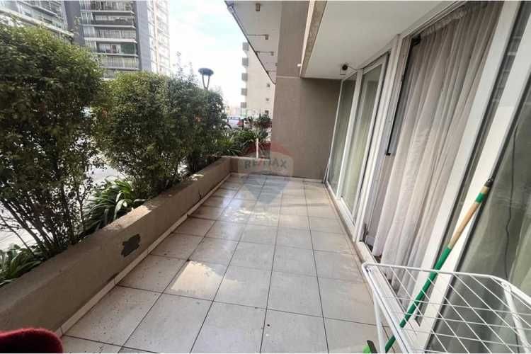 Depto. en macul, 1d, metro las torres, 1er piso