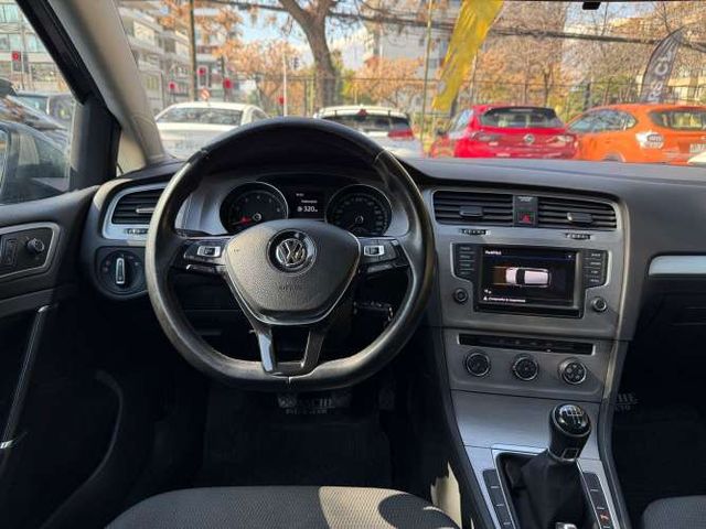 VOLKSWAGEN GOLF  2017