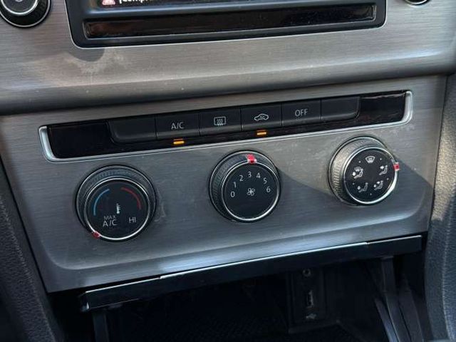 VOLKSWAGEN GOLF  2017