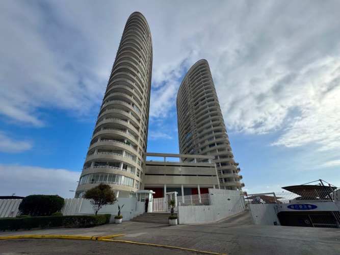 Venta Excelente Departamento .Edificio Punta Cavancha