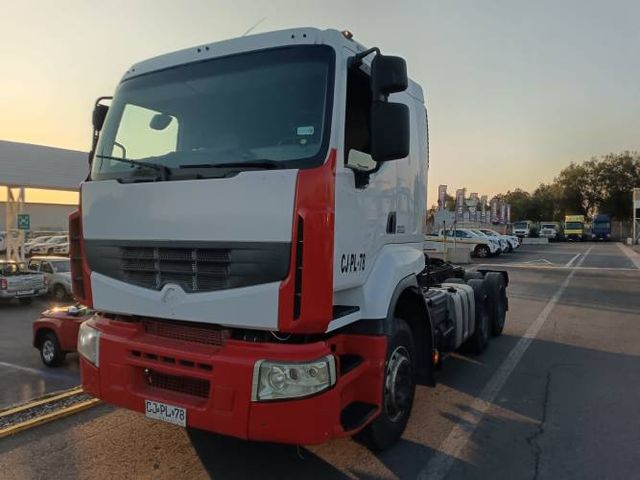 Camión Tracto Renault Premum Lander 440