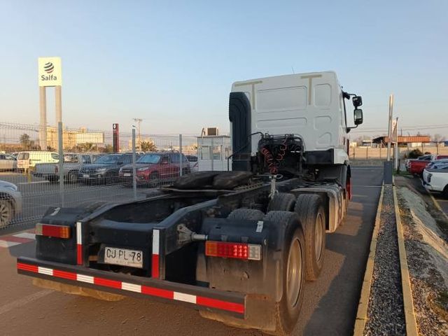 Camión Tracto Renault Premum Lander 440