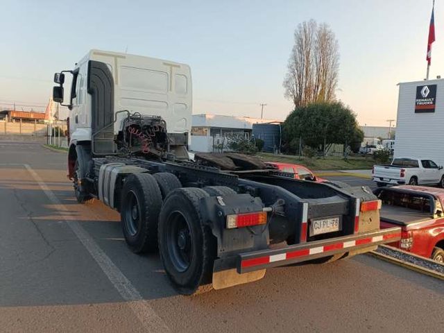 Camión Tracto Renault Premum Lander 440
