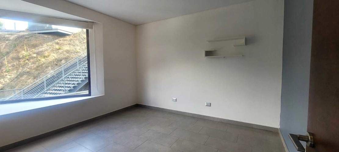 Arriendo casa Mediterránea, El Arrayan  (112294)