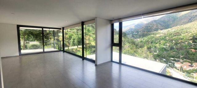 Arriendo casa Mediterránea, El Arrayan  (112294)