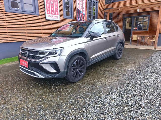 VOLKSWAGEN TAOS 2022
