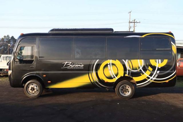 BUS HIGER AÑO 2012 FULL AC MOTOR DIESEL 27 PASAJEROS AL DIA